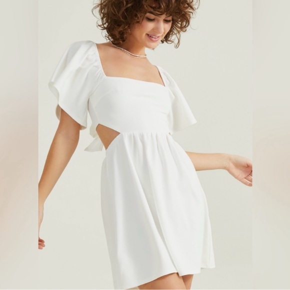 Altar’d State Holland Flutter Sleeve Dress White Medium - Picture 1 of 3